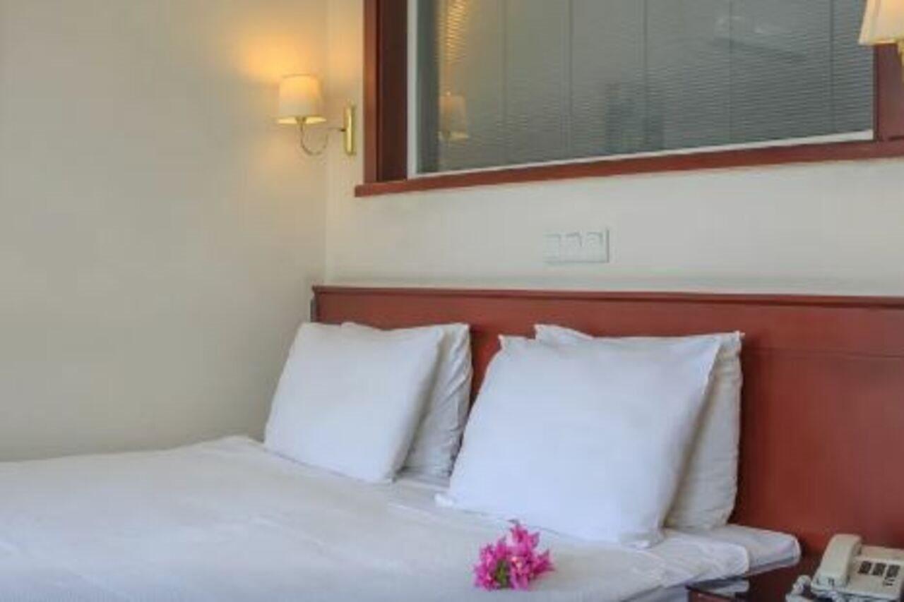 Ata Park Hotel Fethiye Esterno foto