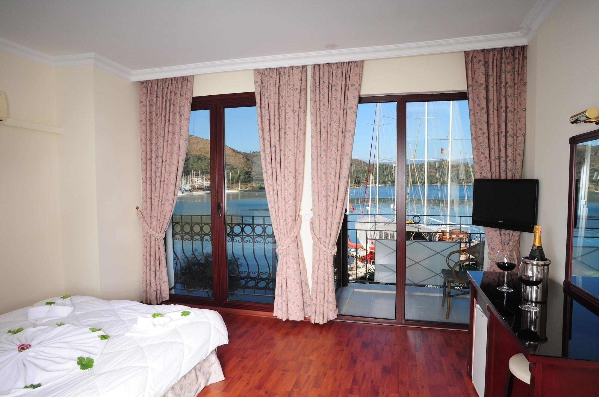 Ata Park Hotel Fethiye Esterno foto