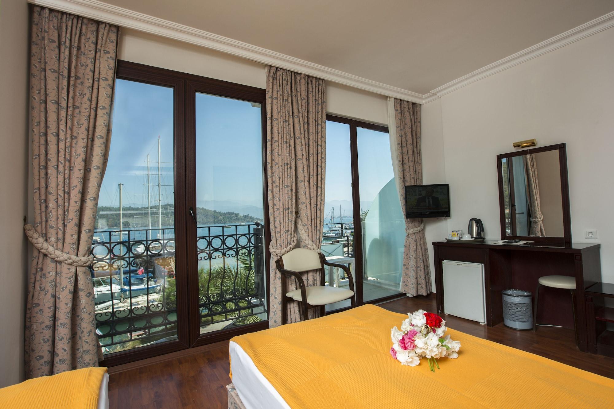 Ata Park Hotel Fethiye Esterno foto