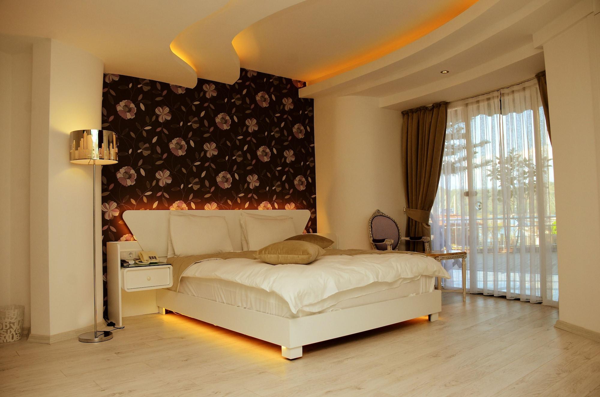 Ata Park Hotel Fethiye Esterno foto