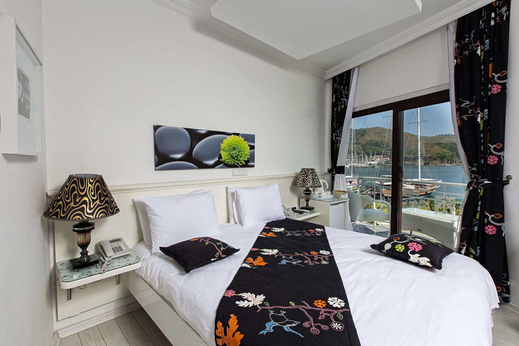 Ata Park Hotel Fethiye Esterno foto