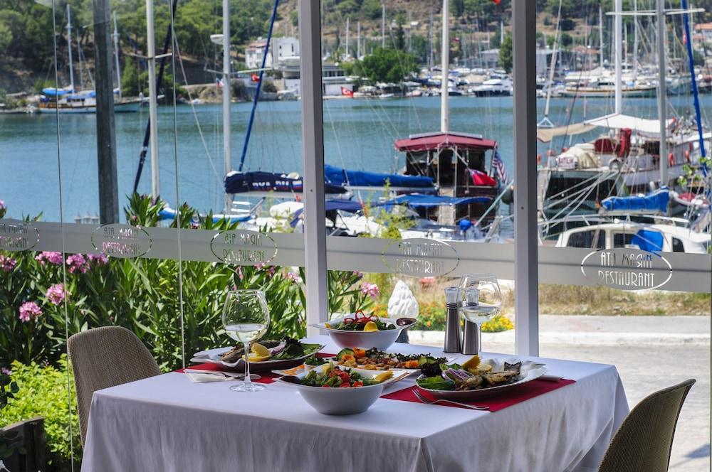 Ata Park Hotel Fethiye Esterno foto