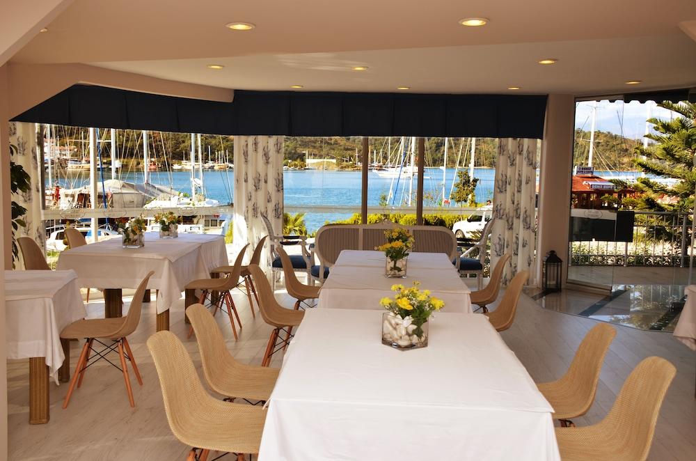 Ata Park Hotel Fethiye Esterno foto