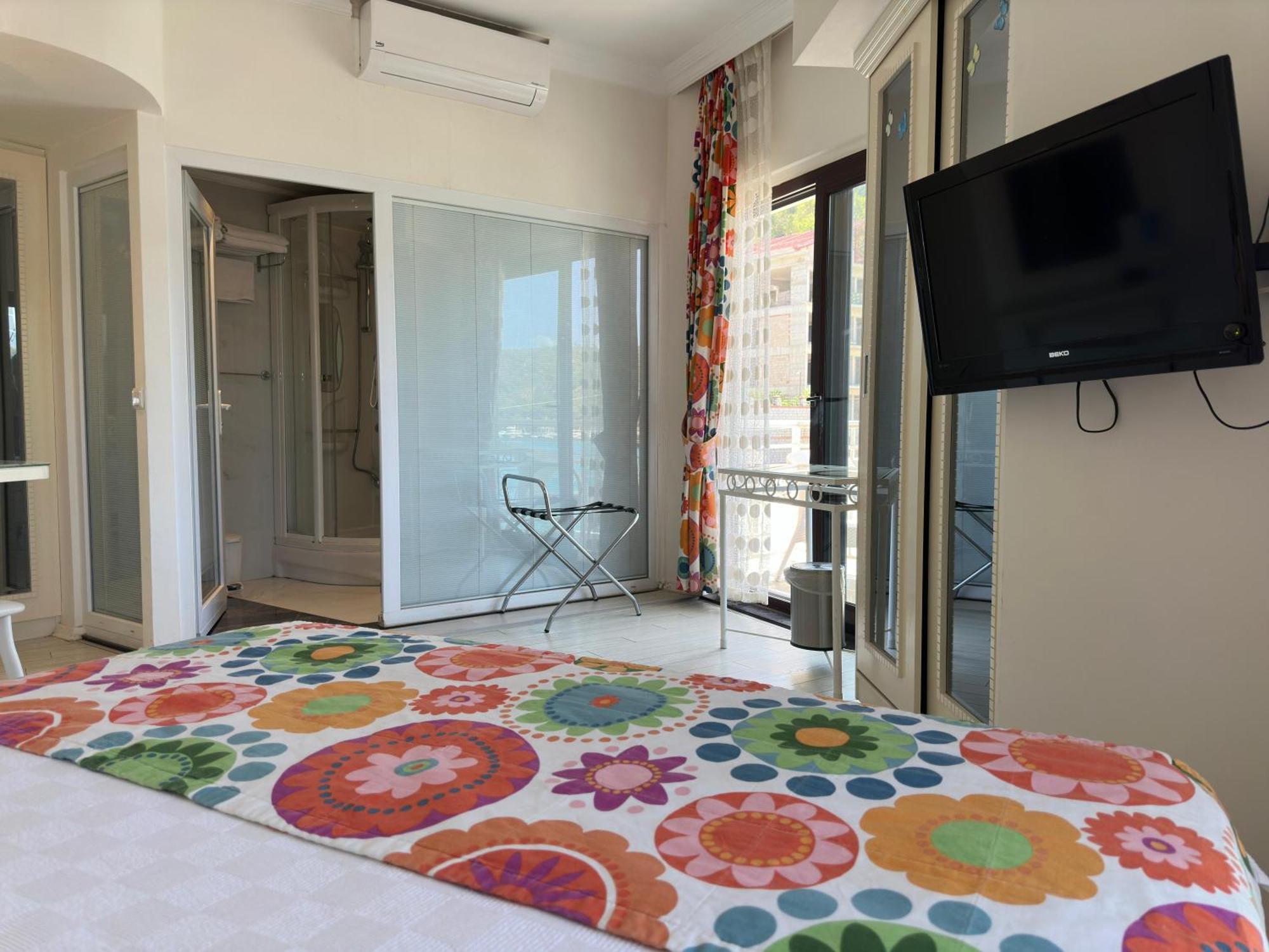 Ata Park Hotel Fethiye Esterno foto