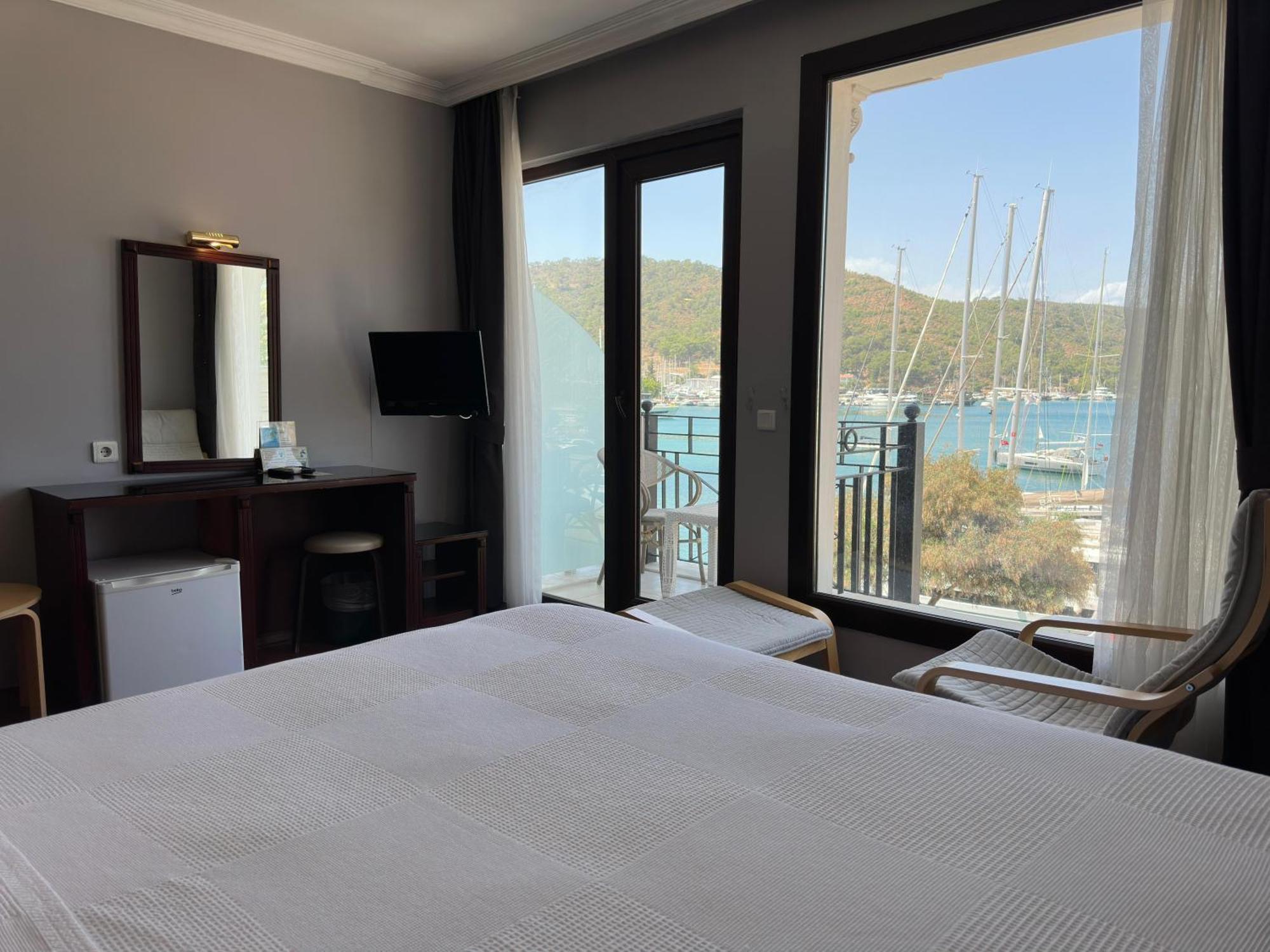 Ata Park Hotel Fethiye Esterno foto